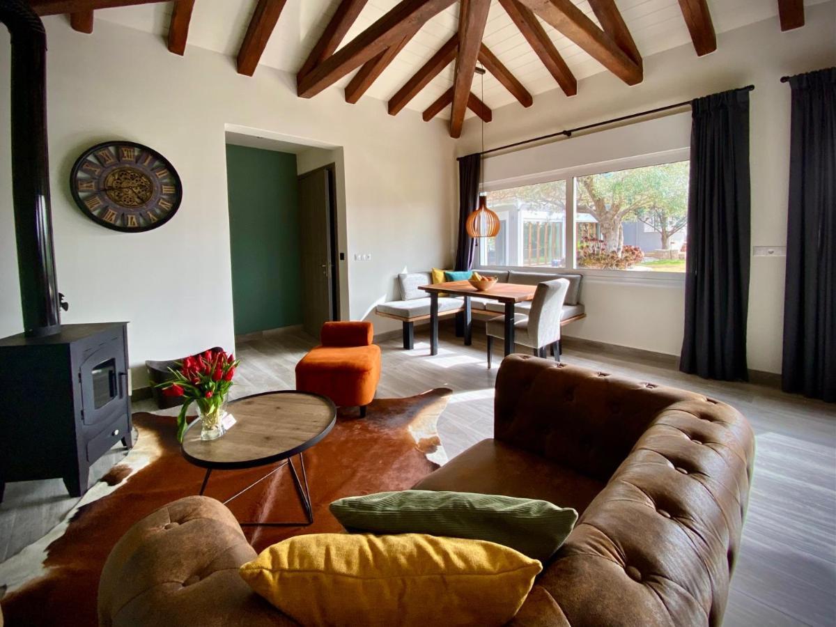 Villa Hylas Luxury Bed & Breakfast Kilada מראה חיצוני תמונה
